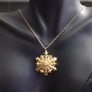 Gold Tone Rhinestone Pendant Necklace
